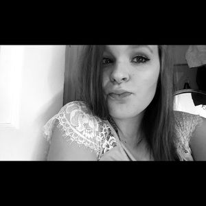 Meet your Posher, Hailey